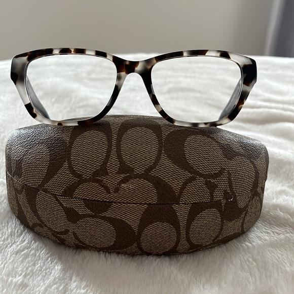 Coach prescription glasses. You can replace the lens. This is coach HC6070 - Picture 5 of 6